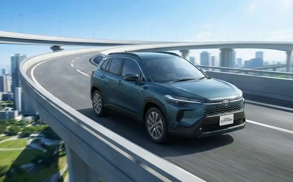 カローラクロス新型2026のモデルチェンジ＆マイナーチェンジ【直近改良2025年5月/8月】