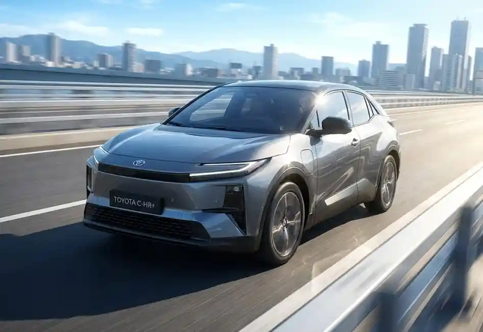 トヨタCHRの復活：新型2026フルモデルチェンジ予想最新情報【日本発売はいつ？価格予想は？】
