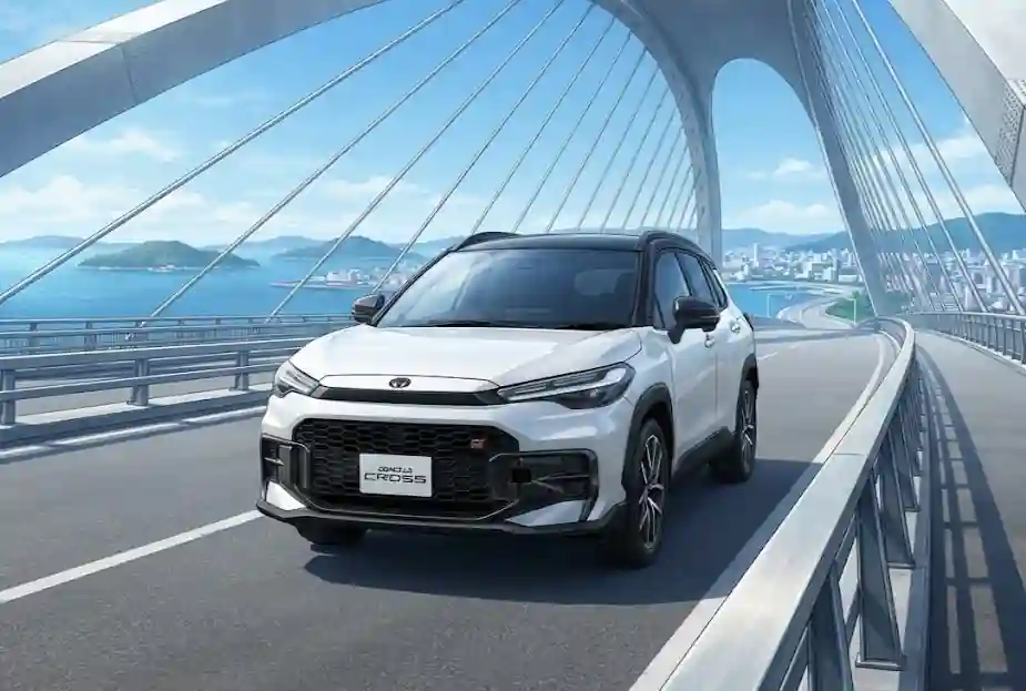 カローラクロスのフルモデルチェンジは2027年？発売日、価格予想